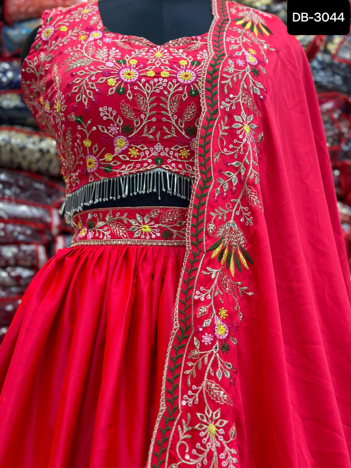 Lehenga Rouge Bollywood