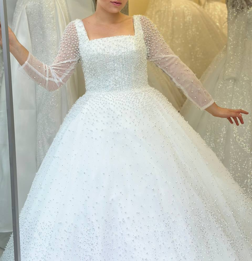 Robe de Mariée Princesse Luxury, Dentelle, Manches Longues, Col Carré