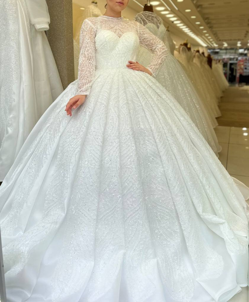 Robe de Mariée Princesse Luxury, Dentelle, Manches Longues, Col Cœur