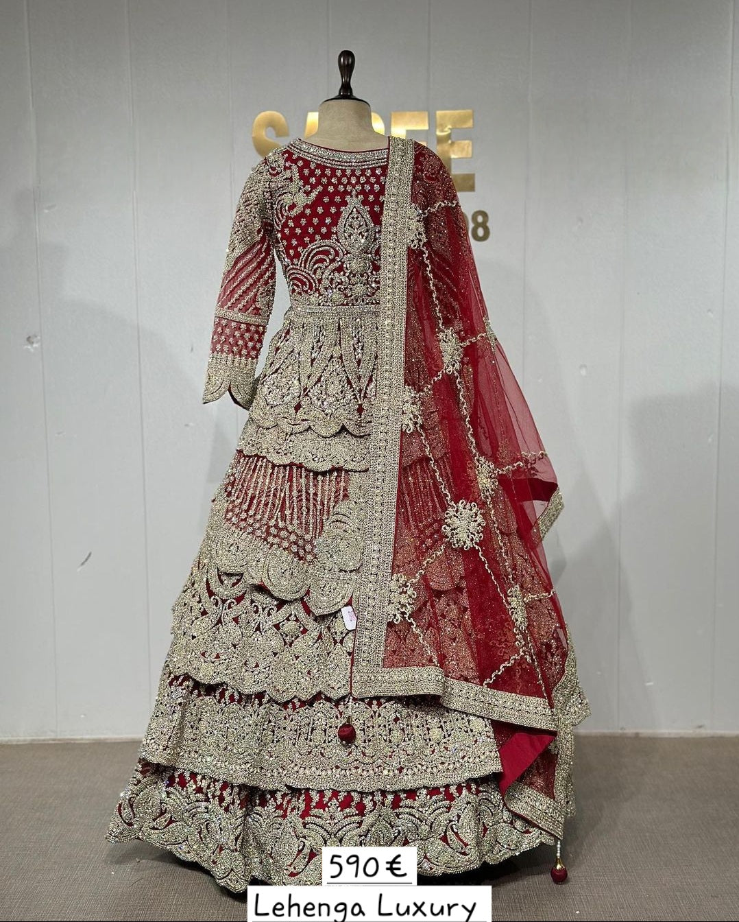 Lehenga Rouge Luxury Mariage