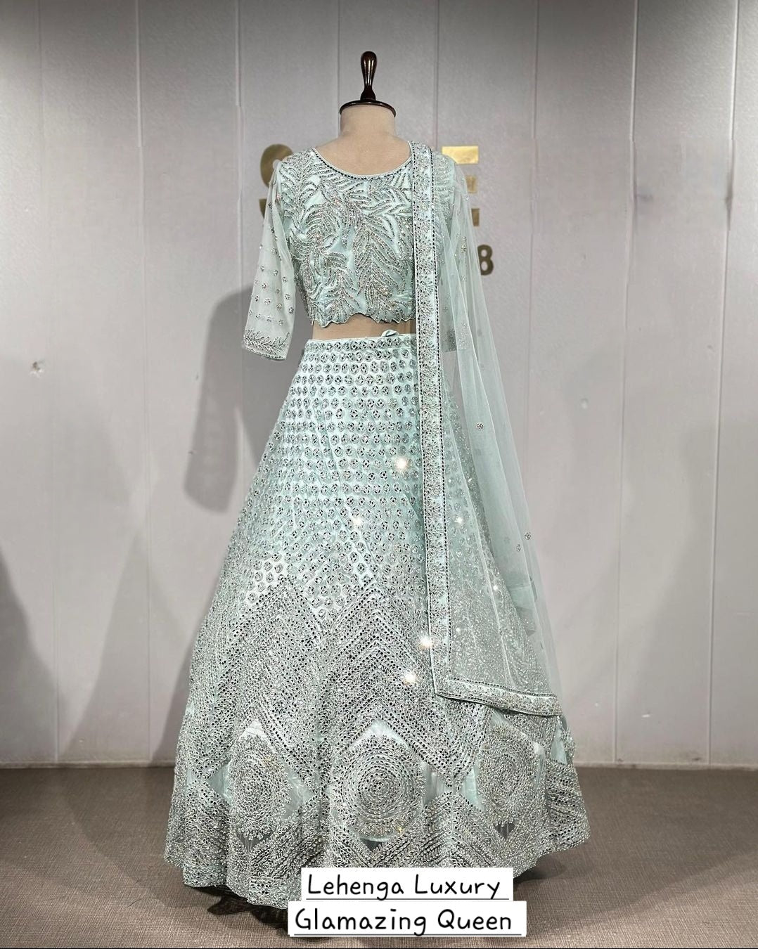 Lehenga Bleu avec Strass Luxury