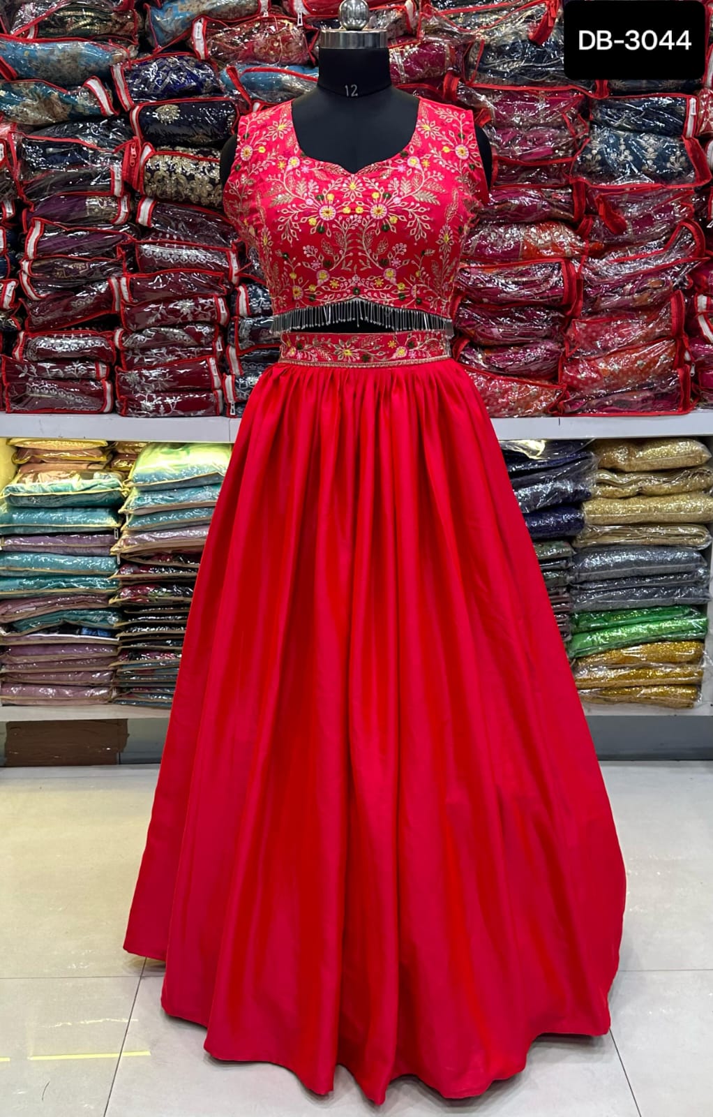 Lehenga Rouge Bollywood