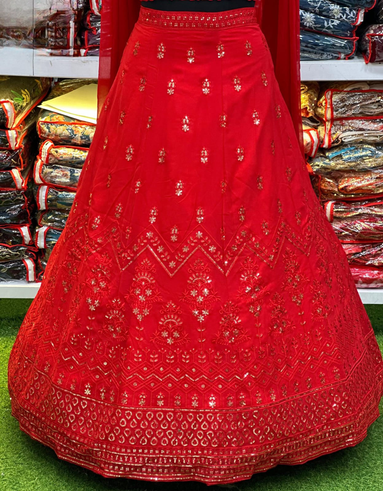 Lehenga Rouge Bollywood