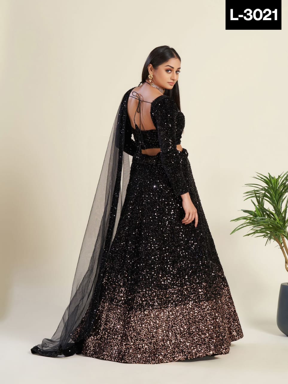 Lehenga Noir Pailleté