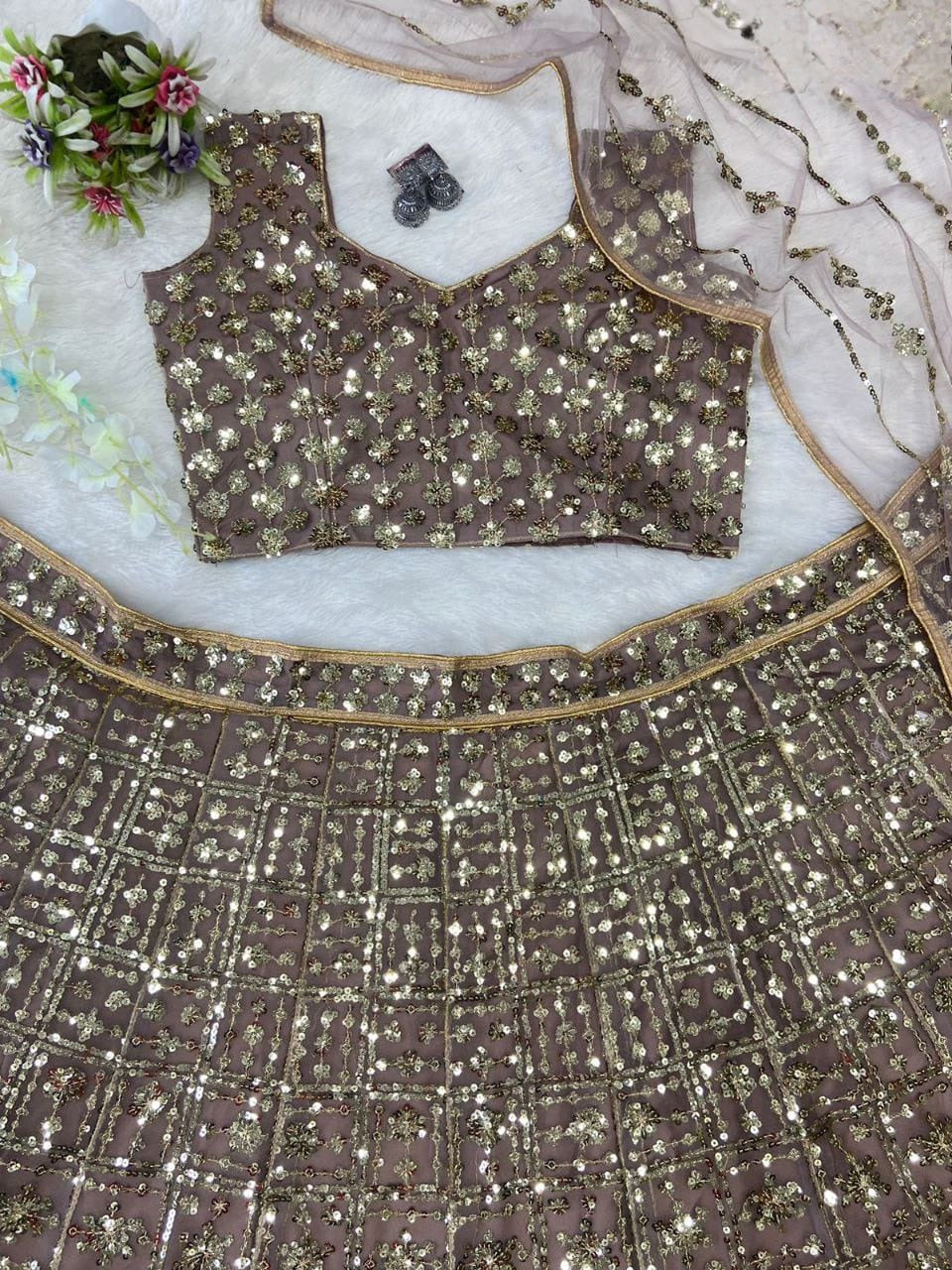 Lehenga Marron et Doré Pailleté Luxury