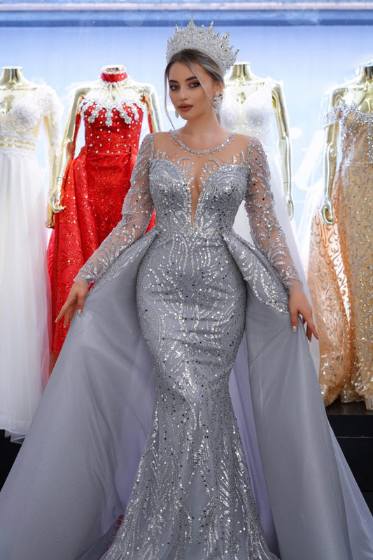 Robe de Mariée Sirène Luxury Gris Argenté avec Strass et Paillettes, Col Bijou, Manches Longues avec Traîne