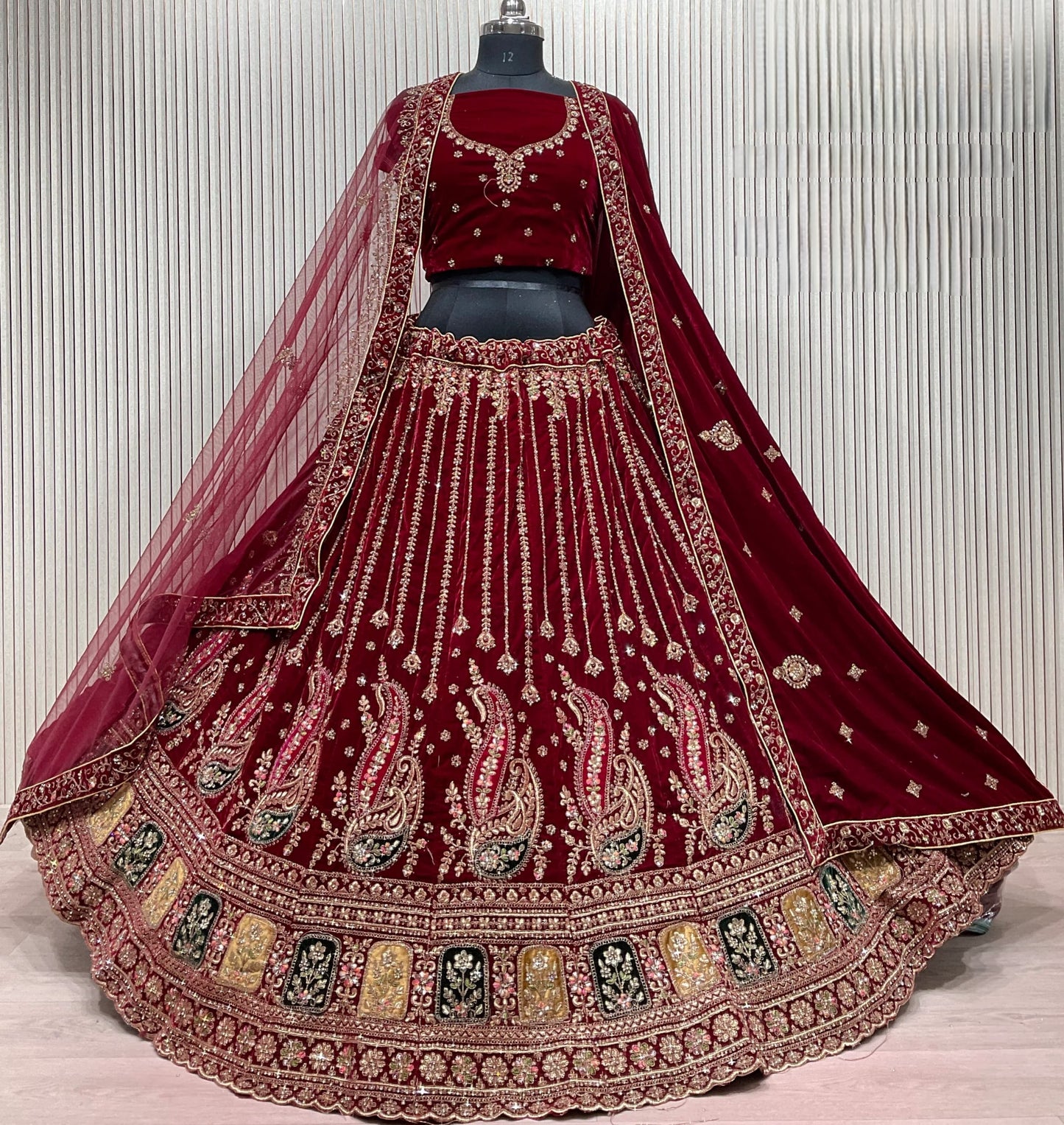 Lehenga Rouge Bordeaux Bridal Luxury