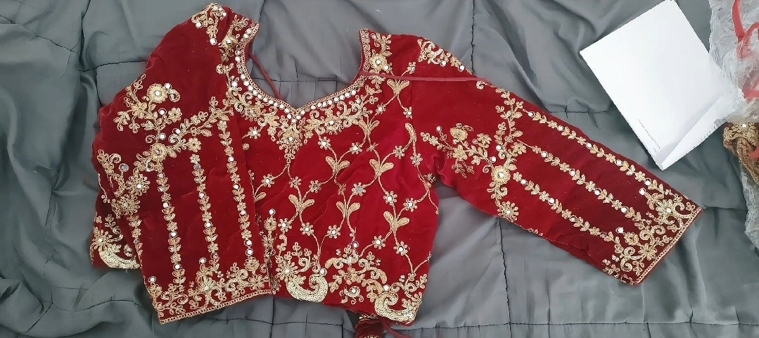 Lehenga Rouge Doré Royal