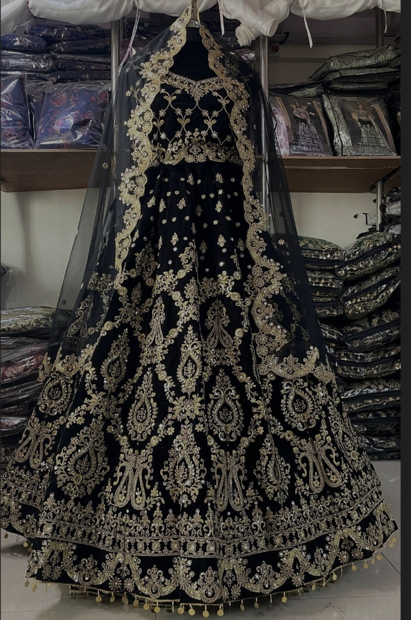 Lehenga Rouge Doré Royal