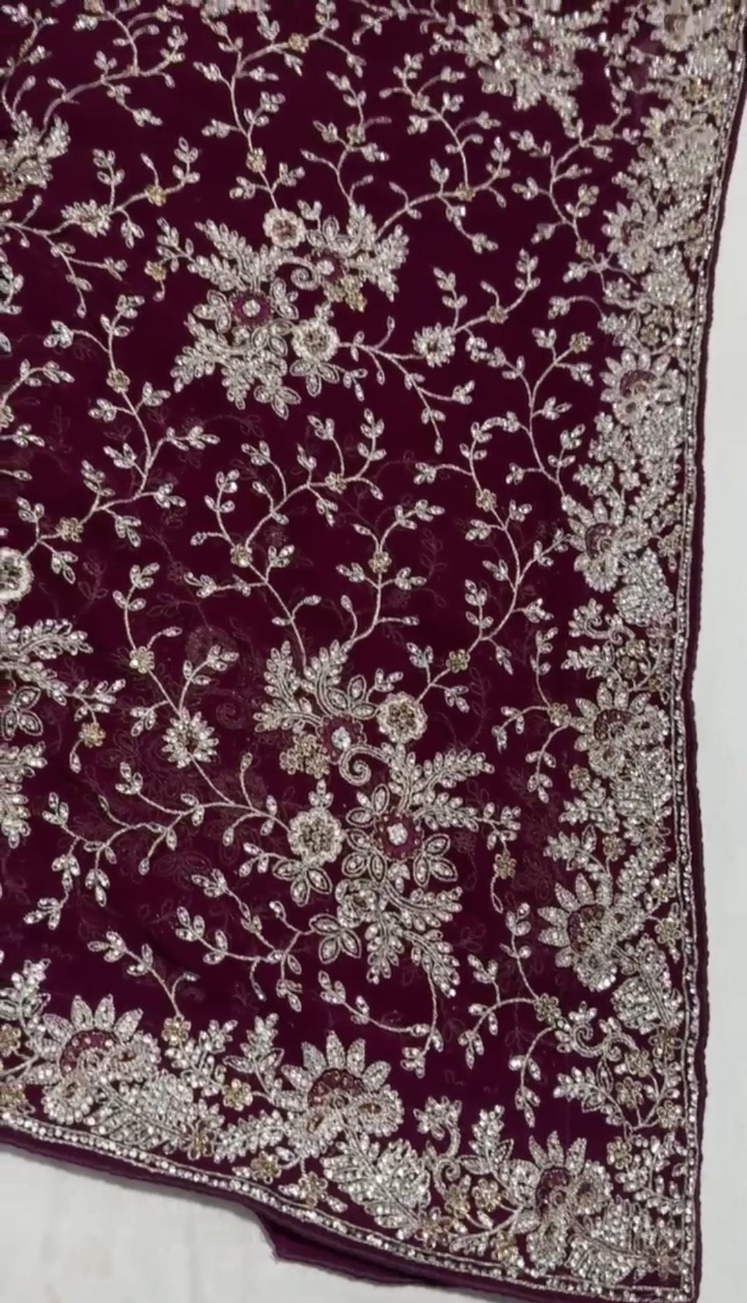 Saree Rouge Luxury Stones