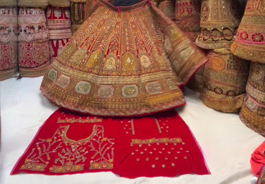 Lehenga Rouge et Doré Luxury