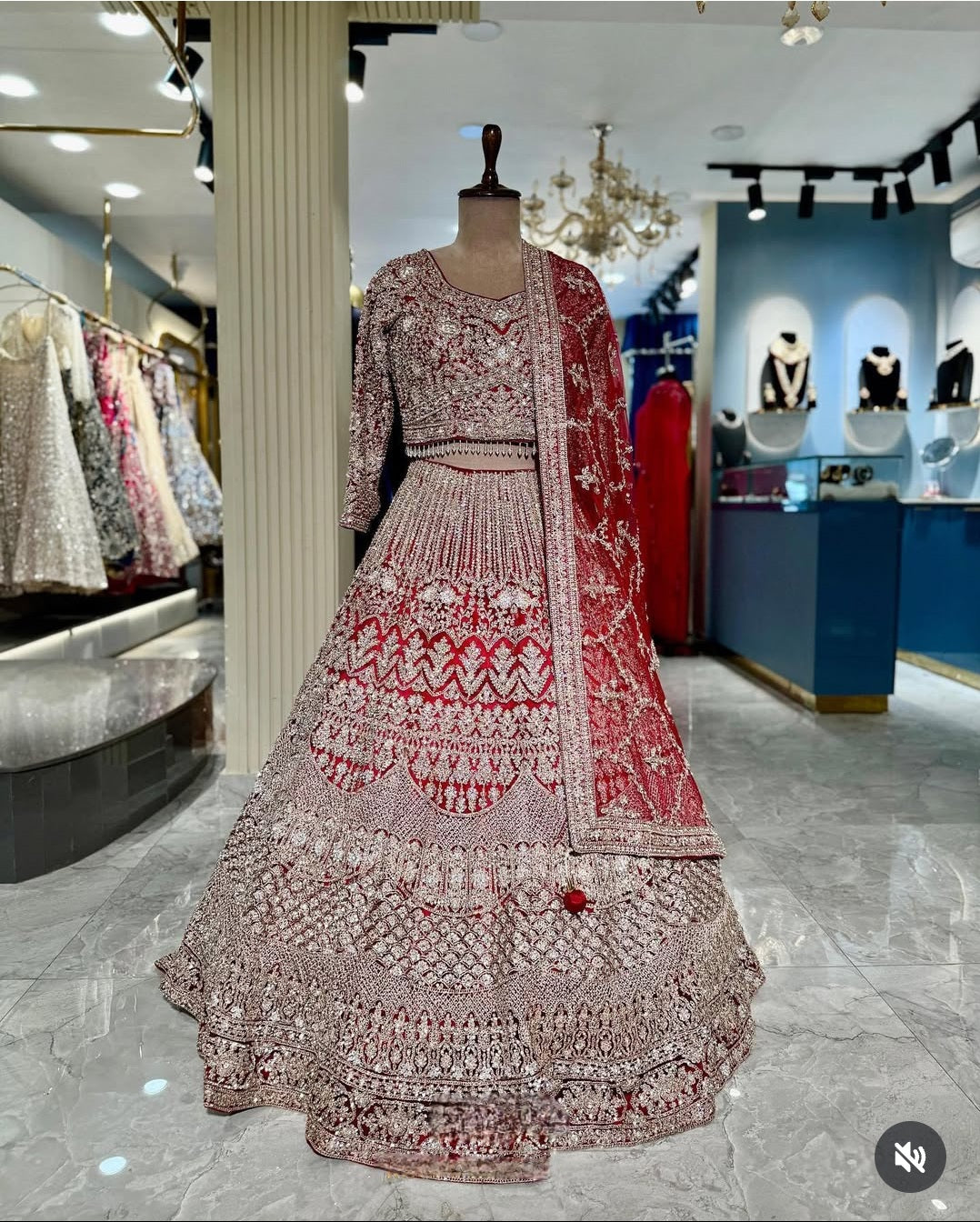 Lehenga Rouge Luxury