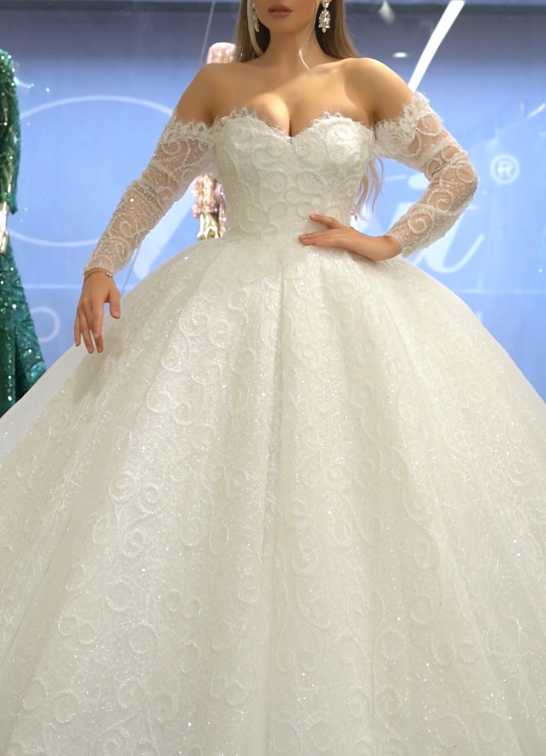 Robe de Mariée Princesse Luxury, Dentelle, Manches Longues