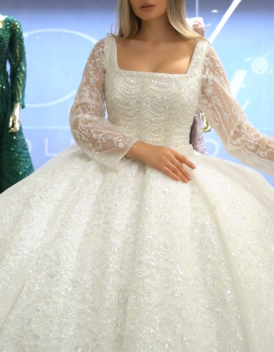 Robe de Mariée Princesse Luxury Col Carré Manches Longues